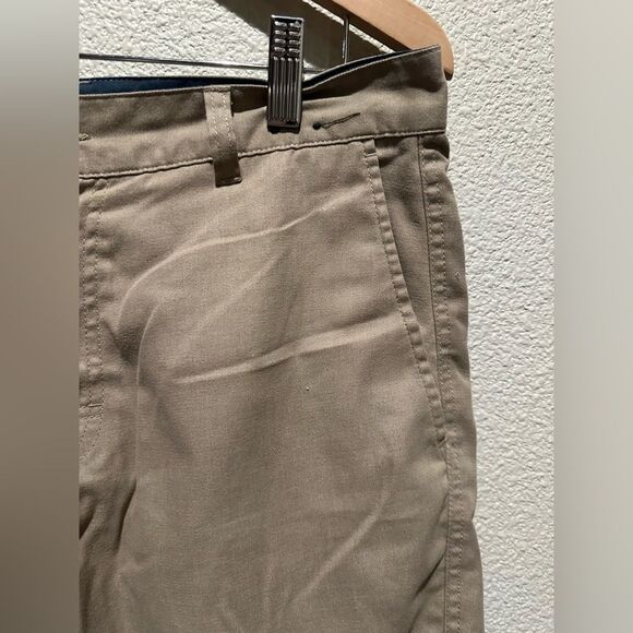 RVCA Men Tan Shorts Size 31 - Picture 5 of 10
